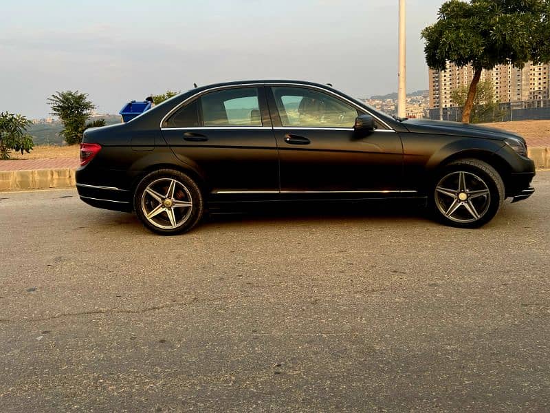 Mercedes C Class 2008 (w204) 5