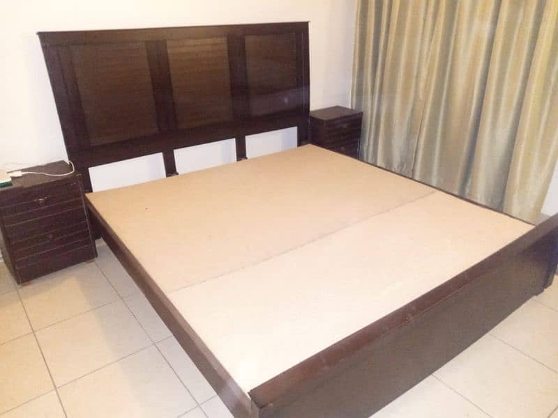 King Size bed set for sale. 0