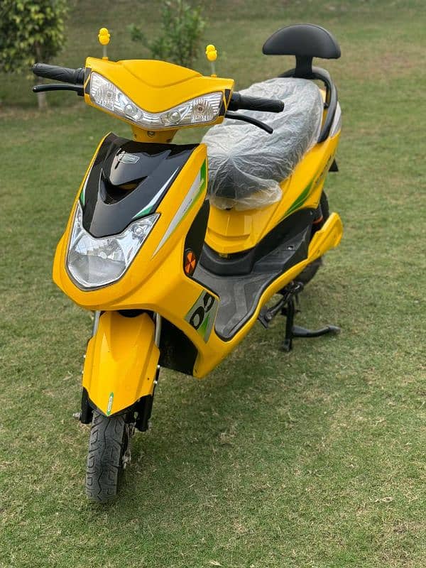 yj future electric scooty few days use 1