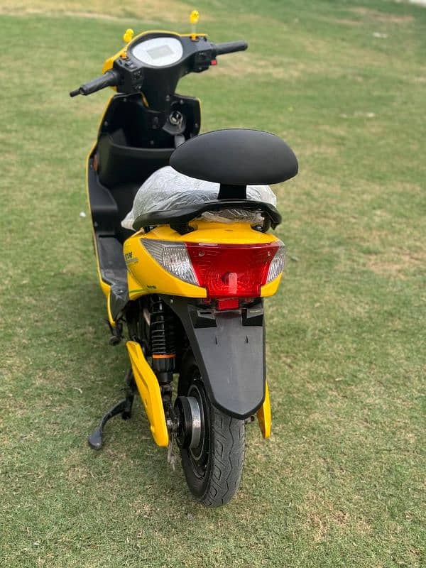 yj future electric scooty few days use 3