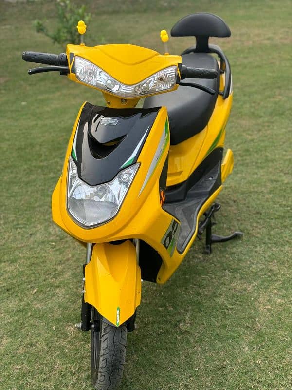 yj future electric scooty few days use 4