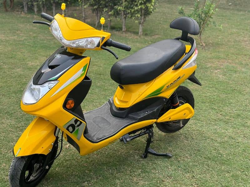 yj future electric scooty few days use 5