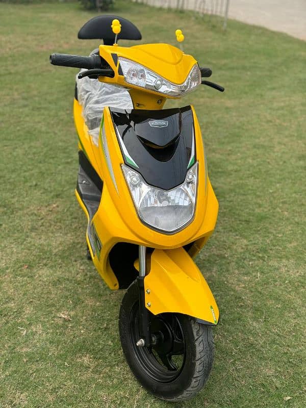 yj future electric scooty few days use 9