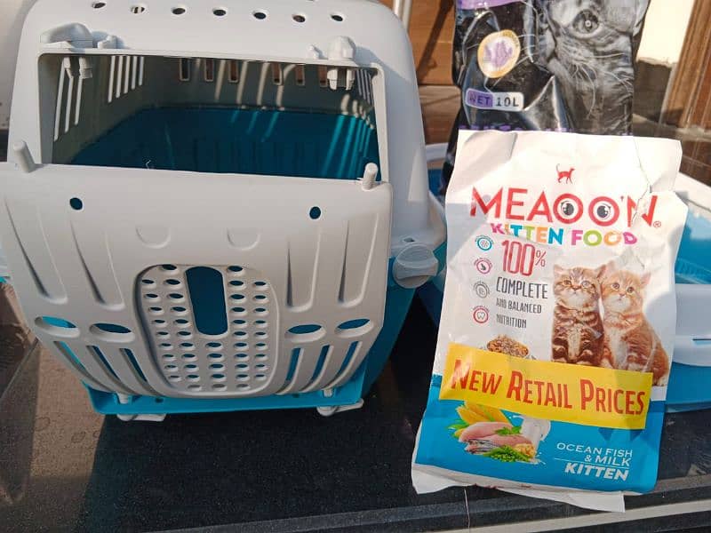 Cat Carry Box,Food + Bowl, Litter+Tray & Items 6