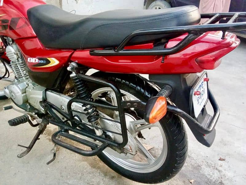 Suzuki GD110 8