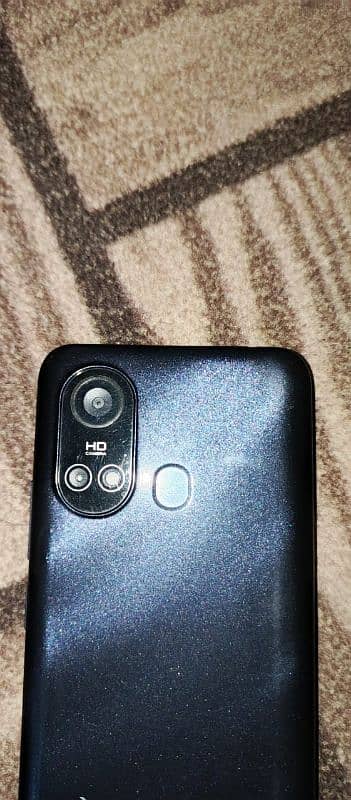 itel a49 play 10by10 condition with box and charger 8