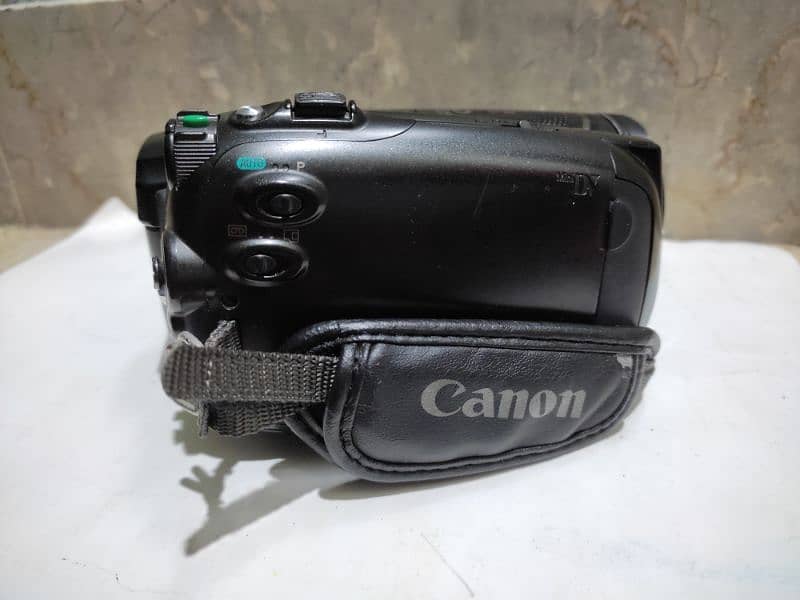 Canon HV40 1