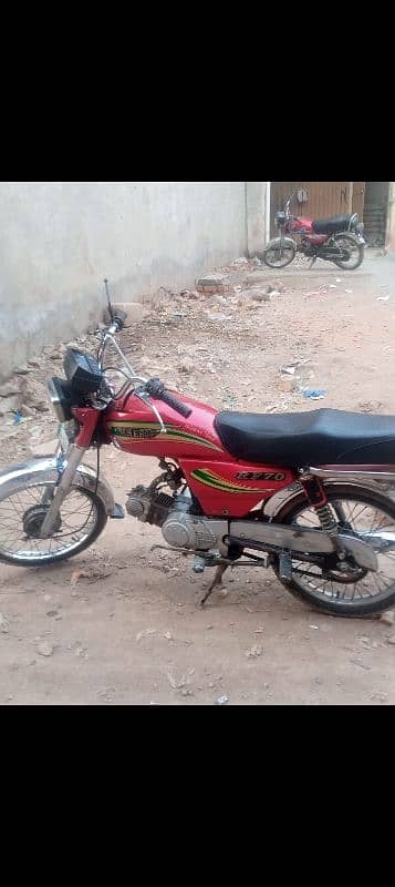 1x Honda CD 2007  RAWALPINDI and 2x china bikes 5