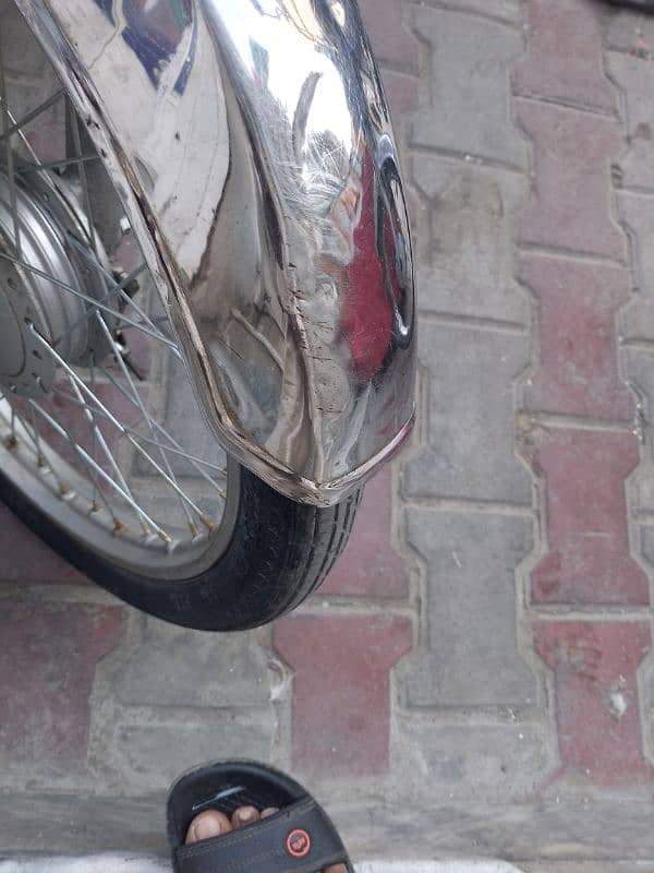 1x Honda CD 2007  RAWALPINDI and 2x china bikes 9