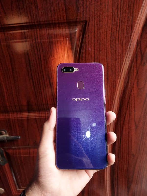 Oppo f9 4/64 with box official 13