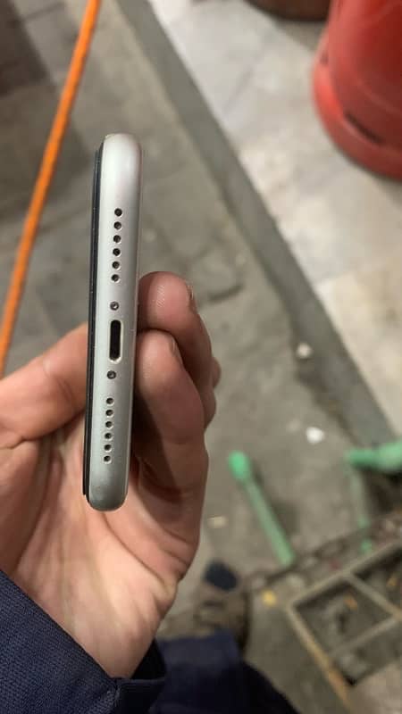 urgent sale Pta iphone11 8