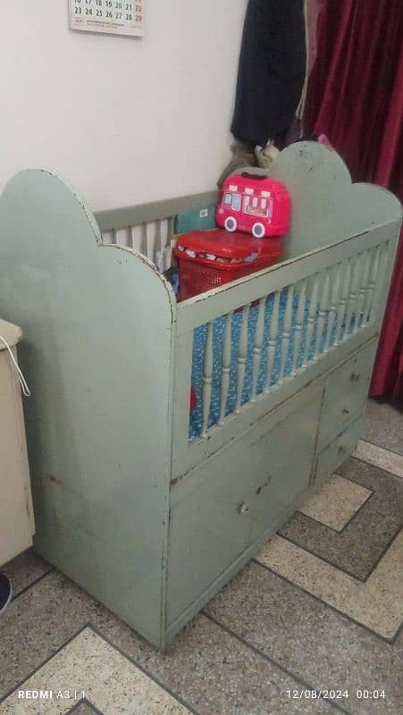 Baby cot for sale 2