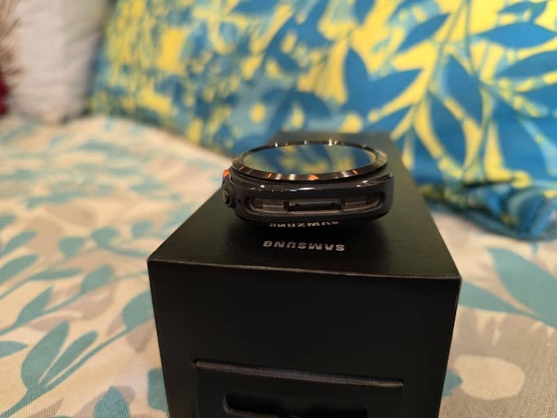 Samsung Galaxy watch ultra LTE ( Sim Version ) 10