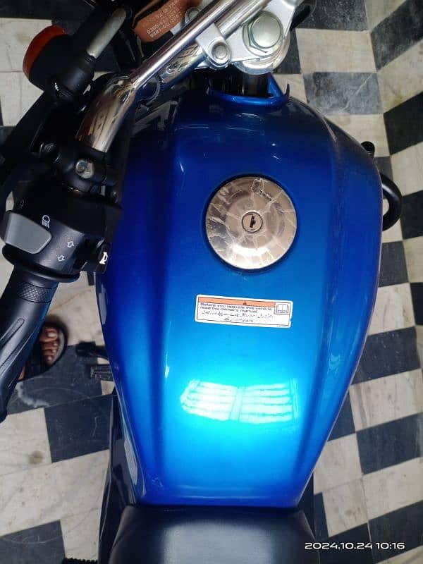 YBRz Dx 125 Yamaha blue clour 10/10 condition 3