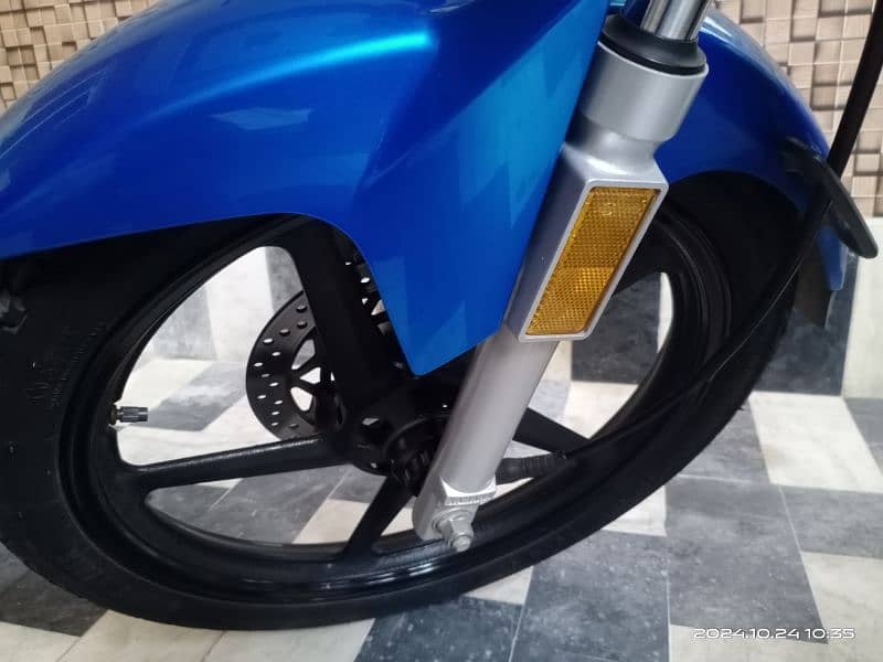 YBRz Dx 125 Yamaha blue clour 10/10 condition 5