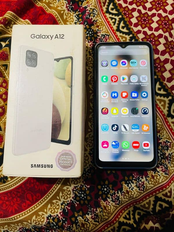 Samsung A12 4/128 for sale read ad 0