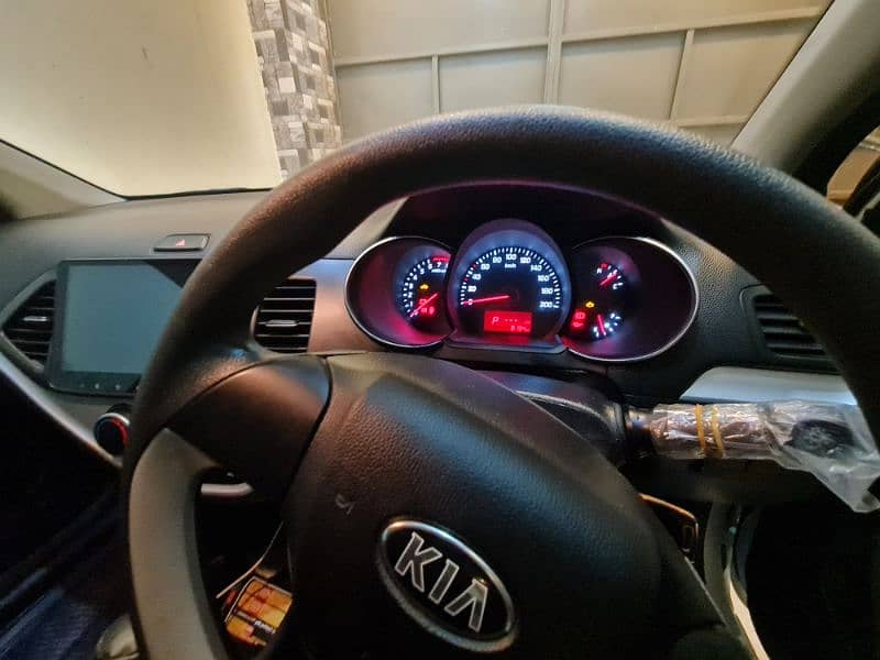 KIA Picanto 2024 10