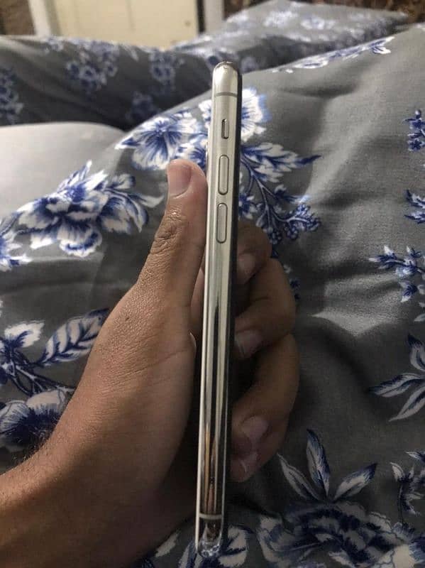 Iphone 11 pro 64gb 4