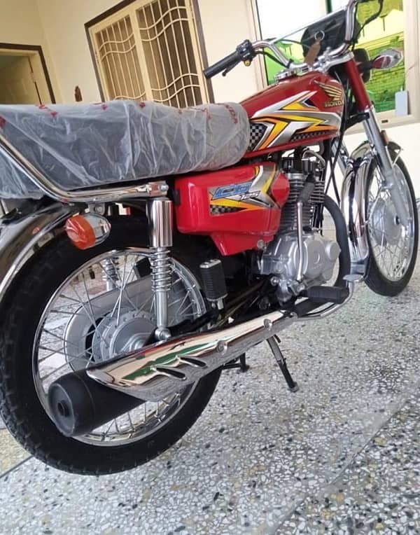 Honda 125 All Punjab num like new 1700km driven 0