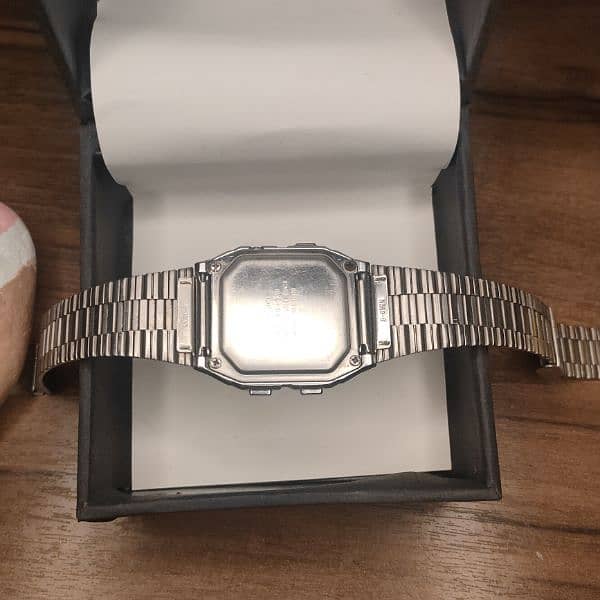 Casio original vintage watch for sale 8