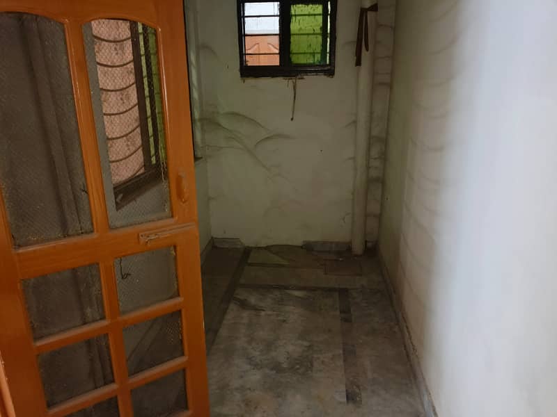 Dhai Story House For Rent Near Express Way 22