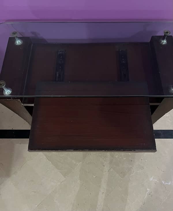 computer table available for sale 0