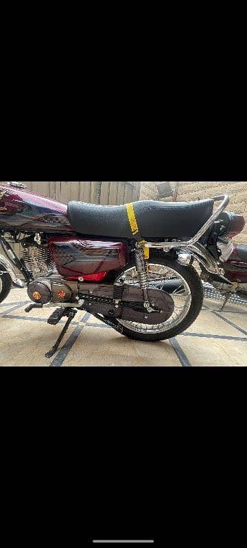 Honda 125 only 783kilomter use own my name invoice peshawar EC 928 2