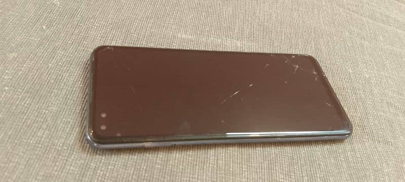 Infinix Note 8 128/6 gb front glass change and small crack 2