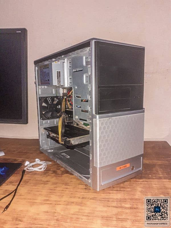 gaming pc with rx5500xt 8gb Oc with 24inch monitor 3