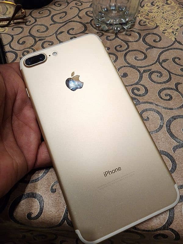 I phone 7 plus for sale 8