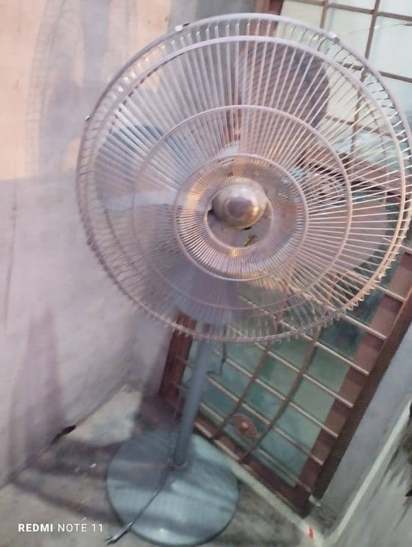 Fully Iron Body Brand New Royal Pedestal Fan. Golden Opportunity 1