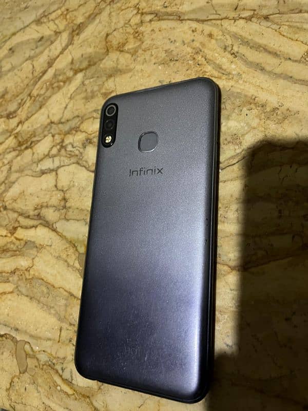 Infinix hot 8lite. 2.32 all ok 10/10 origanl box ka sath. all ok 9