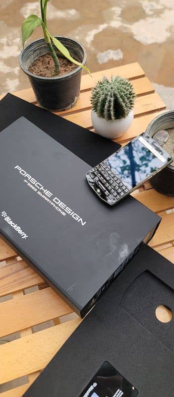 blackberry Porsche 2