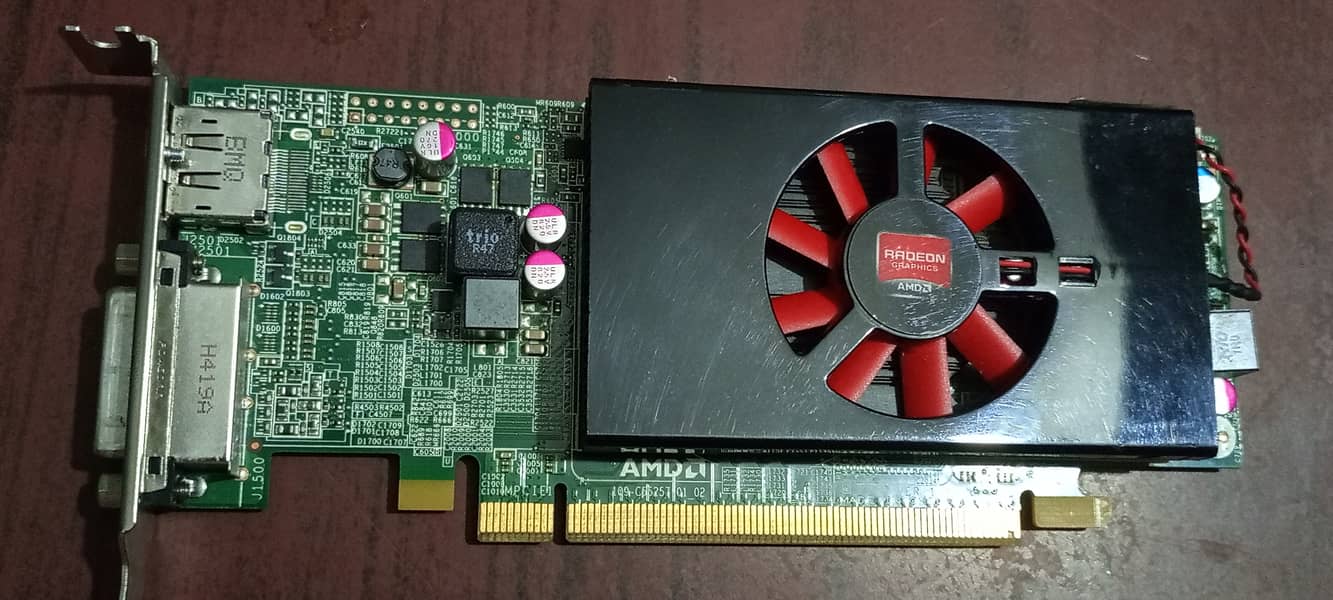 Amd Radeon HD8570 1GB GDDR3 128Bit (R7 GT-730) Gaming PC Graphics Card 0