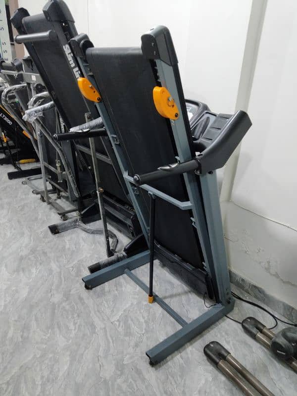 IMPORT FROM UAE TREADMILLS ARE AVAILABLE FOR DETAIL 0333*711*9531 17