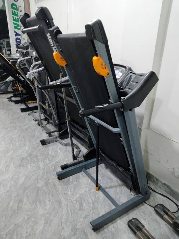 IMPORT FROM UAE TREADMILLS ARE AVAILABLE FOR DETAIL 0333*711*9531 18