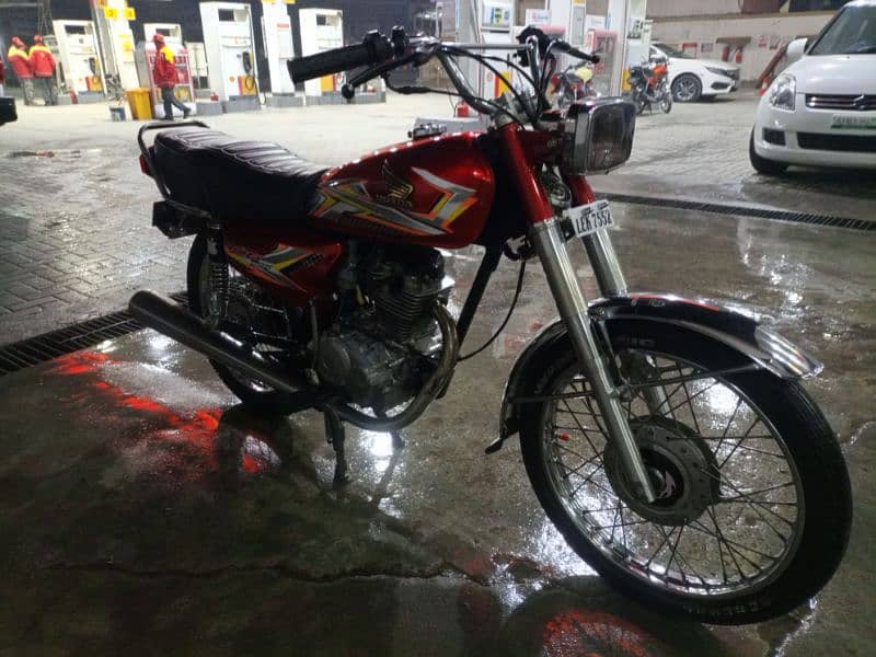 Honda 125 very good condition 3