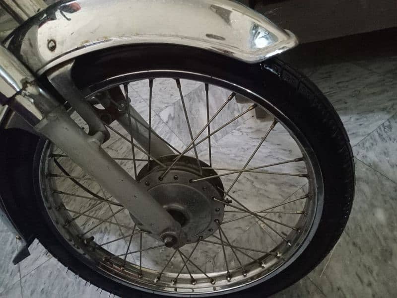 total genuine Honda 70 2014 model 5