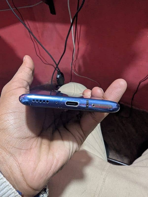 OnePlus 7 pro (8GB+5)ram 256GB) blue 2