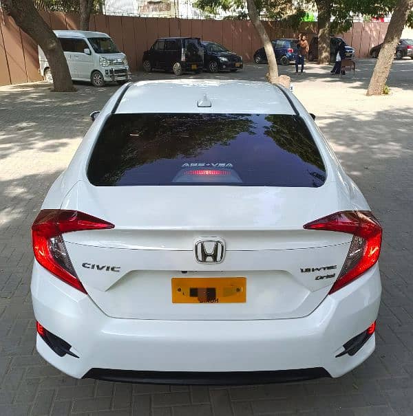 Honda Civic Oriel 2017 Auto 9