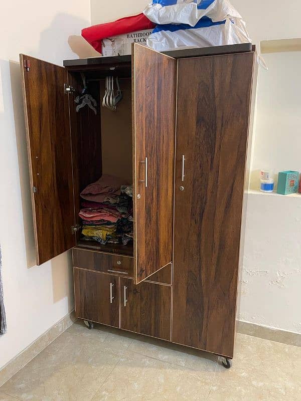 3 door cupboard/almari wooden wardrobe 2