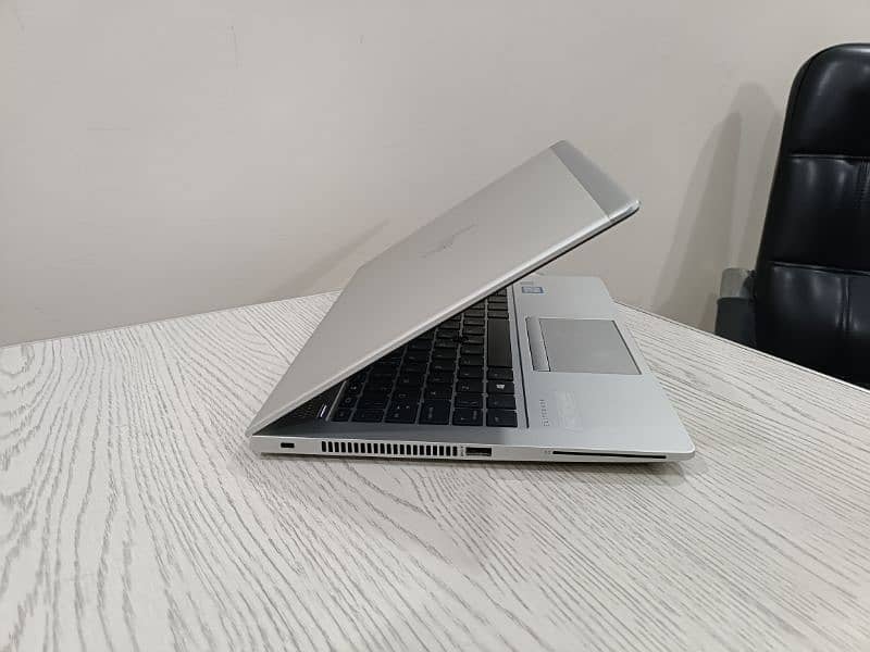 Hp elitebook 830 g6 core i7 8th gen quadcore 13.3 inch 1080p ips 9