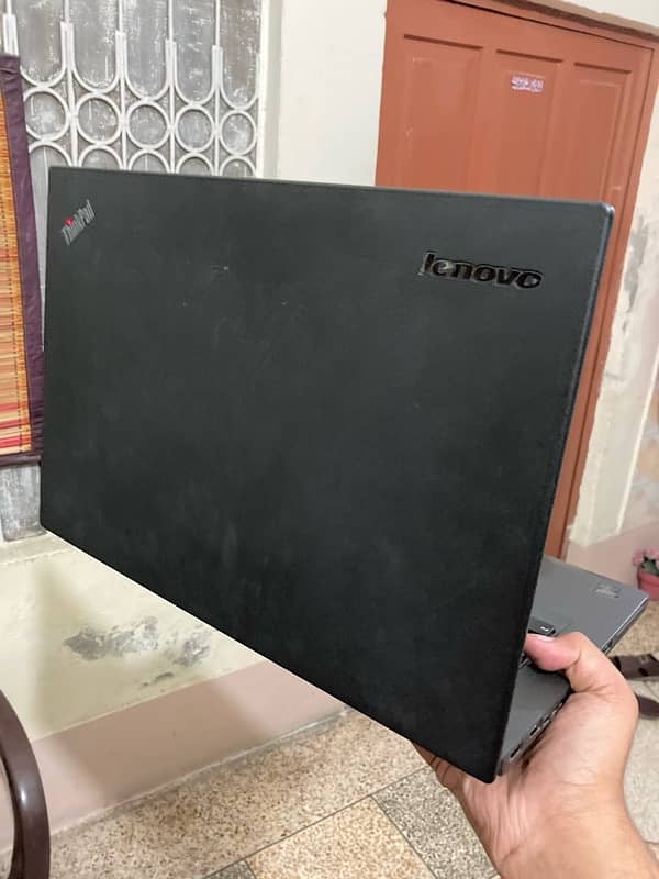 Lenovo thinkpad t450 screen issue with monitor and keyboard ( read bio 4