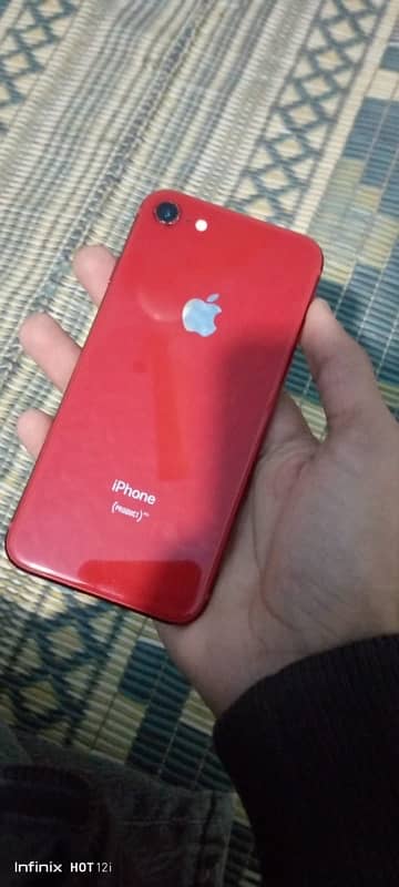 I am selling iphone 8 1