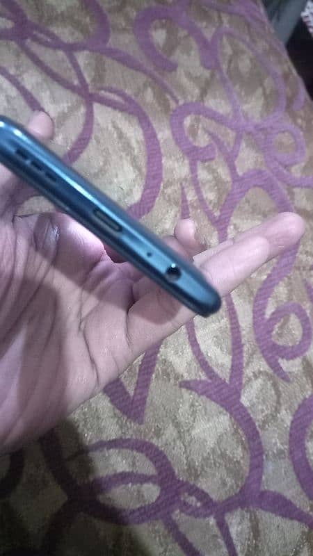 oppo reno 2z 8/256 pta approved with box look like a new 3