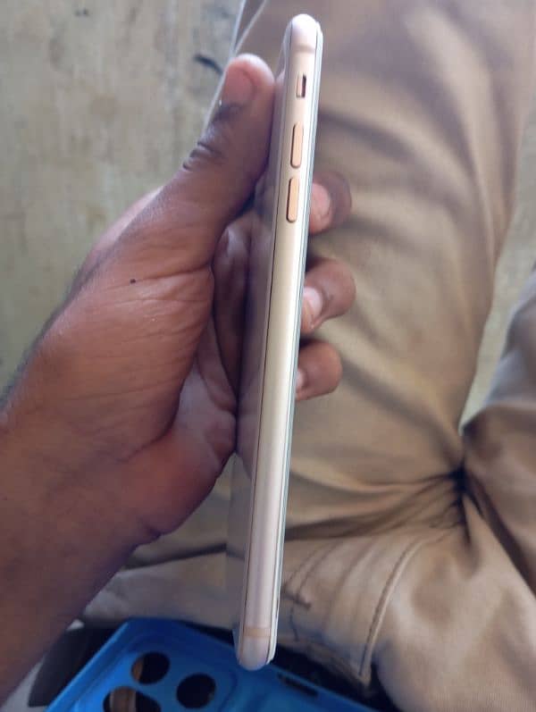 I phone 8 plus ha 10.9 condition 3