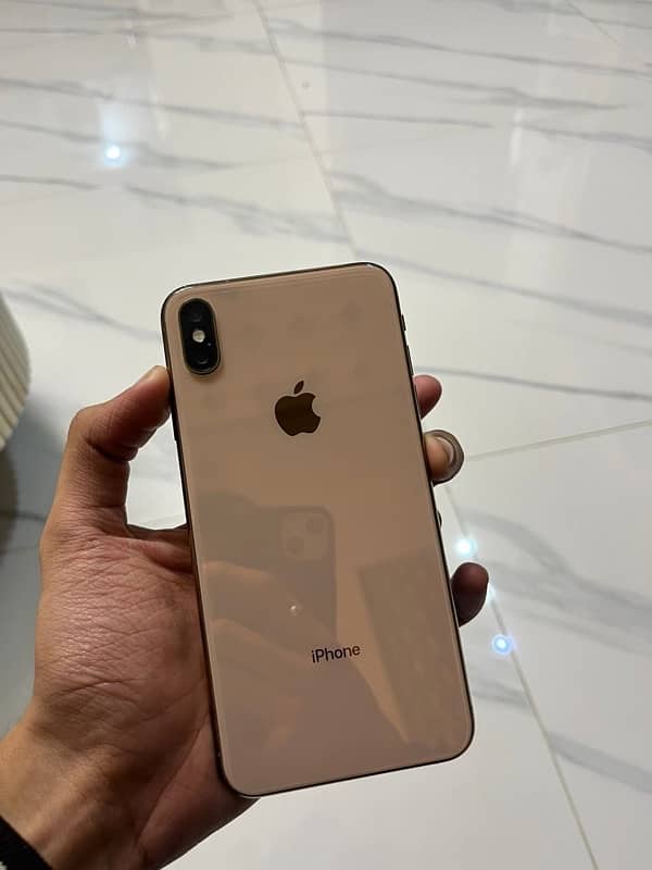 iphone XS Max 0