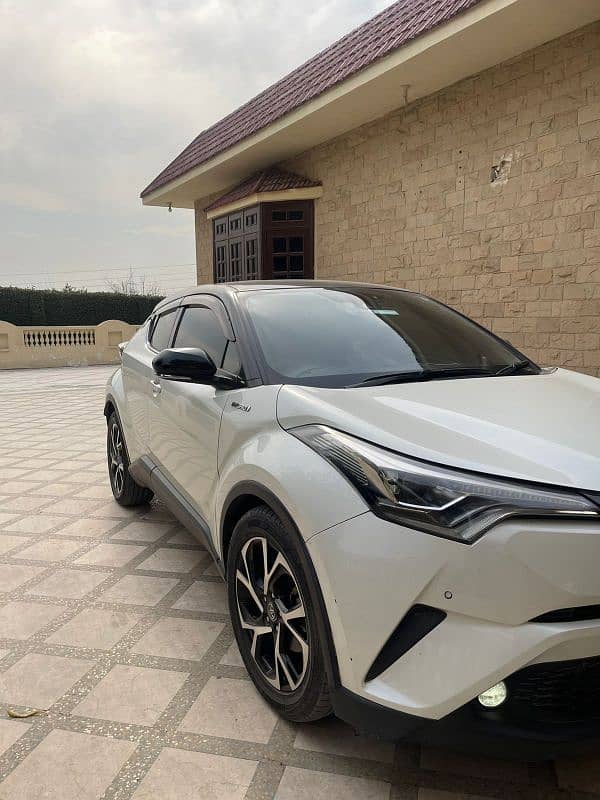 Toyota C-HR 2017 5