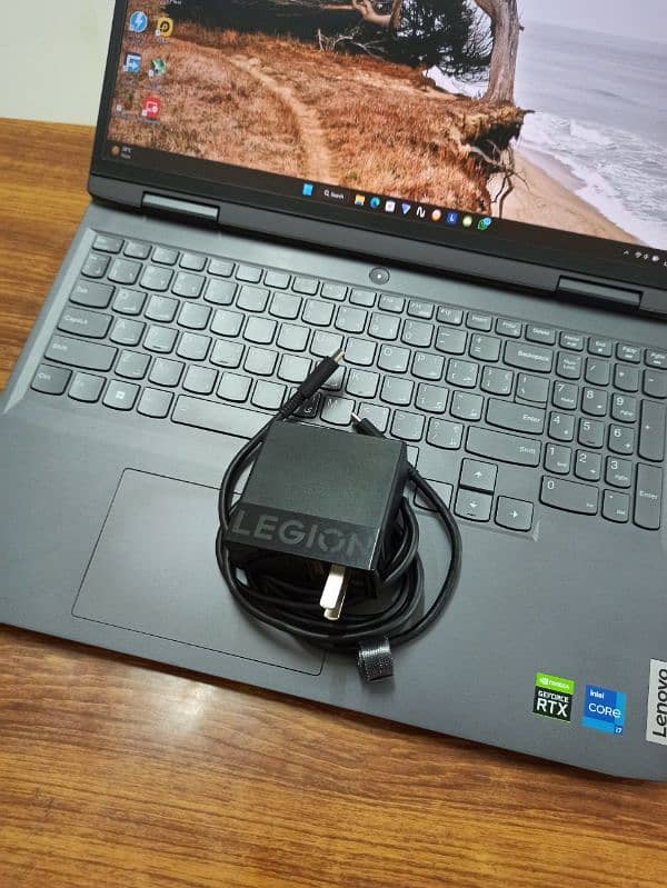 Lenovo LOQ 16 inch QHD+  165HZ, 100% sRGB, i7 13, rtx4060 urgent sale 4