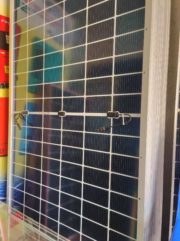 Longi Himo 7 610w Solar Panels 45/94 size Rs. 18000 2